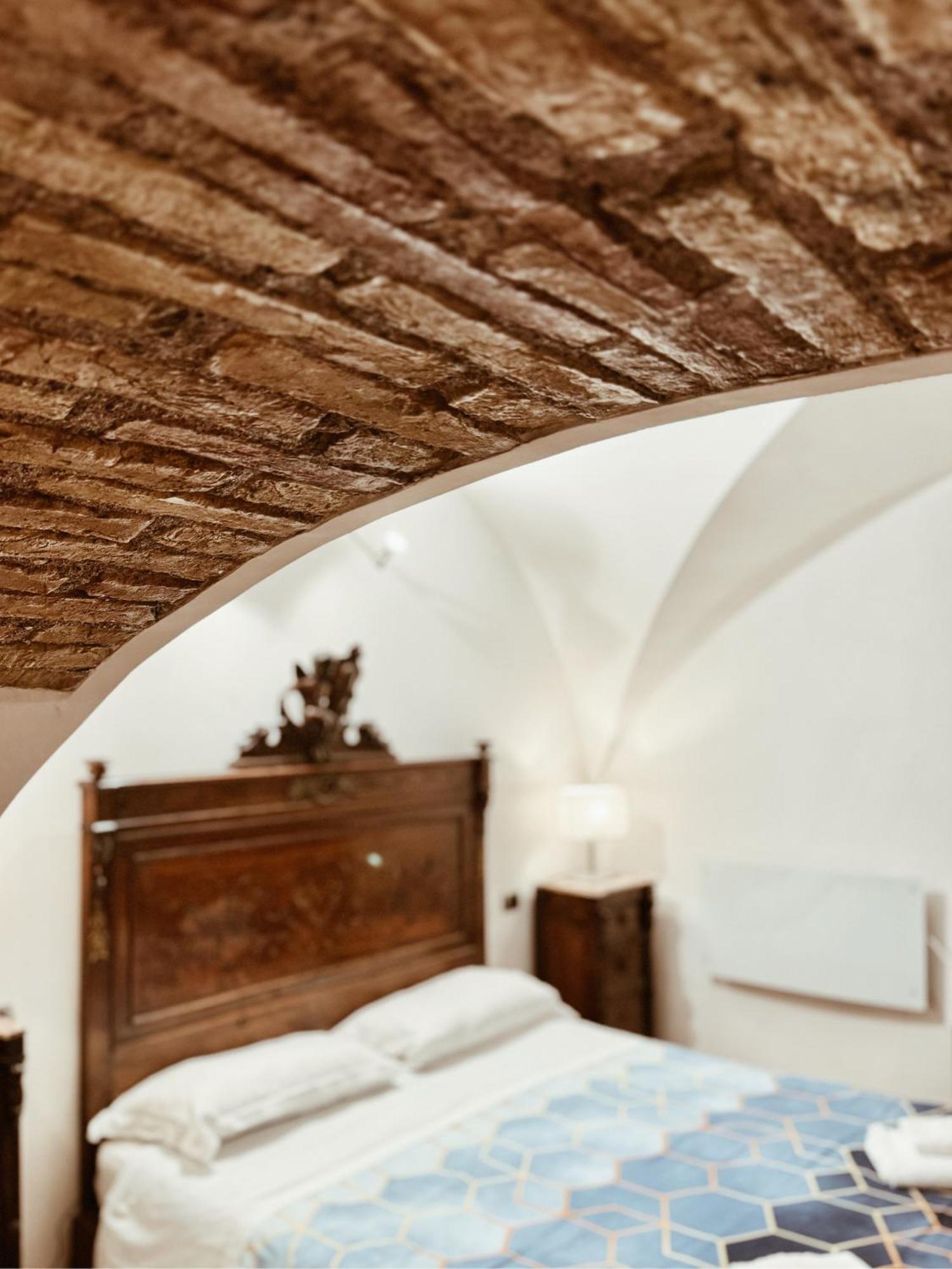 Gasthof Residenza Tritone Luxury Trevi Fountain *
